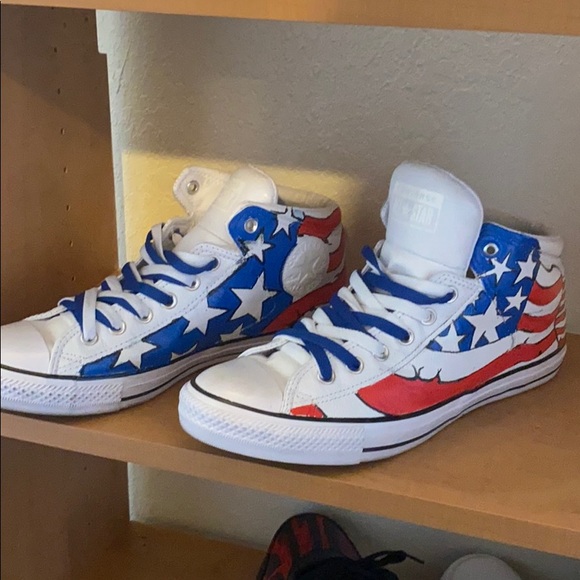 Customized converse by R.A.R.E. Edition - Picture 6 of 7